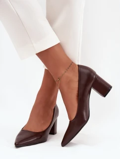 Lodičky na sloupkovém podpatku se špičatými nosy čokoládové Ryvessa