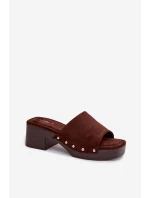 Dámské pantofle na platformě se zlatými sponami čokoládové Davessa