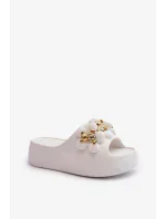 Dámské pěnové pantofle s ozdobami na silné podrážce, bílá Bremavia Dámské pěnové pantofle s ozdobami na silné podrážce, bílá Bremavia