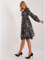LK SK 509565 šaty.07 černá a stříbrná LK SK 509565 šaty.07 černá a stříbrná