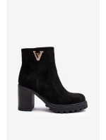 Dámské semišové boty na sloupku s ozdobou černé Strong