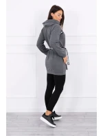 Šaty zdobené páskou grafitové barvy