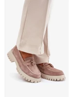 Dámské semišové mokasíny s dekorativní připínkou „Miś“ Vinceza – béžové
