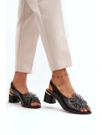 Kožené sandály s ozdobou Laura Messi 2719 Black