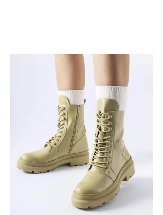 Boty model 205073 Solea Boty model 205073 Solea