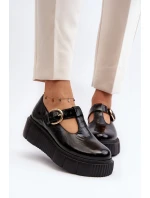 Zazoo 20102 Moderní Lakové Polobotky na Masivní Platformě Černé Zazoo 20102 Moderní Lakové Polobotky na Masivní Platformě Černé