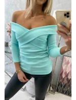 Halenka s véčkovým výstřihem mátová