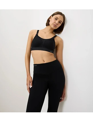 TRIACTION EXTREME LITE - Lehká sportovní podprsenka pro běh i pilates Triumph TRIACTION EXTREME LITE - Lehká sportovní podprsenka pro běh i pilates Triumph