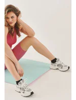 LEGÍNY S ŽEBROVÁNÍM