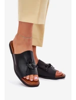 Dámské pantofle na plochém podpatku s ozdobným vázáním černé Norela Dámské pantofle na plochém podpatku s ozdobným vázáním černé Norela