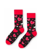 Vzorované pánské ponožky Steven art.136 Srdíčka