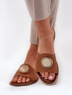 Zazoo 2938 Kožené Pantofle Na Plochém Podpatku S Dekorací Camel