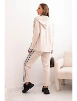 Dámská souprava s viskózou, lampasem a sportovním sakem béžová