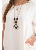 Šaty s kapsami a přívěskem světle béžová