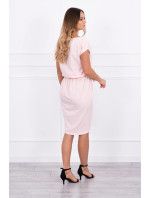 Zavazované šaty s psaníčkovým spodkem pudrově růžové