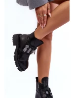 Boty Na Plochém Podpatku A Platformě Sztyblety Černé Linestta Boty Na Plochém Podpatku A Platformě Sztyblety Černé Linestta