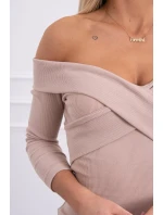 Přiléhavé šaty s výstřihem do V světle béžové barvy Přiléhavé šaty s výstřihem do V světle béžové barvy