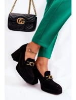 Semišové lodičky s ozdobným řetízkem Laura Messi 2444 černá