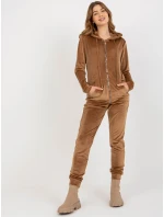 Souprava RV KMPL 6087 2.14 velbloudů