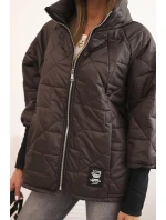 Dámská prošívaná bunda s krátkým střihem a stojáčkem hnědá Dámská prošívaná bunda s krátkým střihem a stojáčkem hnědá