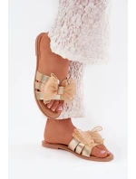 Dámské pantofle na nízkém podpatku s tylovou mašlí – zlaté