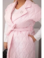 Dámská prošívaná vesta Plus Size s páskem a límcem bonbónově růžová