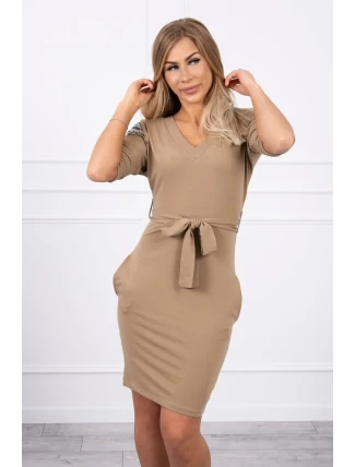 Šaty s křídly na ramenou velbloudí Šaty s křídly na ramenou velbloudí