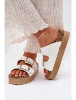 Dámské Pantofle Na Platformě S Přezkami Lee Cooper LCW-25-35-3496L Bílé Dámské Pantofle Na Platformě S Přezkami Lee Cooper LCW-25-35-3496L Bílé