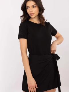 T-shirt model 210660 Relevance