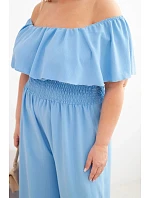 Dámský overal Plus Size s odhalenými rameny, s volánem a širokými nohavicemi modrý