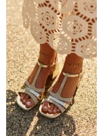 Dámské sandály na vysokém podpatku vyrobené z eko kůže, zlatá Lyana