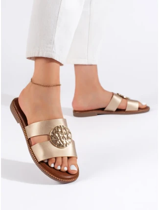 Pohodlné dámské zlaté nazouváky na plochém podpatku Pohodlné dámské zlaté nazouváky na plochém podpatku