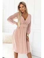 657-2 Elegantní midi šaty s obálkovým výstřihem a tylovými rukávy - béžové 657-2 Elegantní midi šaty s obálkovým výstřihem a tylovými rukávy - béžové