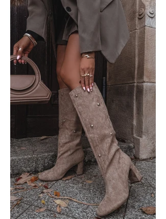 Ženské kozačky s vyhřívaným podpatkem s ozdobnými detaily béžové Lucinda