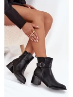 Dámské kotníkové boty Sylira na sloupku s páskem a přezkou – černé