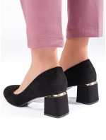 Praktické lodičky černé dámské na širokém podpatku Praktické lodičky černé dámské na širokém podpatku