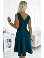 478-3 MAYA Šaty s delšími zády, výstřihem a páskem - BOTTLE GREEN