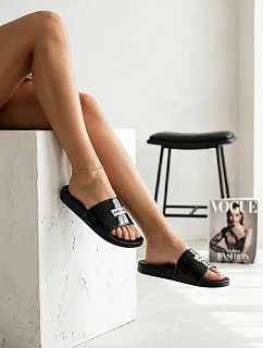 Mládežnické pantofle LEVI'S VPOL0251S-2693 Černé s Flitry