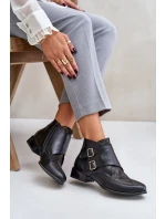 Kožené Boty Na Nízkém Podpatku S Přezkami Maciejka 06696-01 Černé Kožené Boty Na Nízkém Podpatku S Přezkami Maciejka 06696-01 Černé