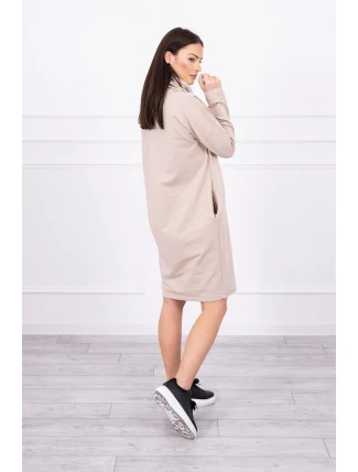 Šaty s kravatou ve světle béžové barvě