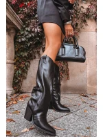 Dámské zateplené kovbojské kozačky na sloupkovém podpatku Mavine – černé Dámské zateplené kovbojské kozačky na sloupkovém podpatku Mavine – černé