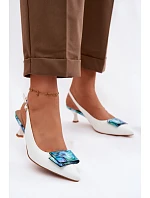 Kožené dámské lodičky na podpatku s ozdobou D&A LZ61-2006 Bílé