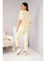 Dámský viskózový komplet s krátkým rukávem a kalhotami s ohrnutým spodním lemem žlutý