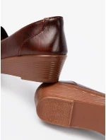 Trendy dámské hnědé  polobotky na klínku