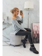 Halenka s potiskem a delšími zády šedá Halenka s potiskem a delšími zády šedá