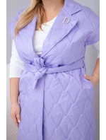 Dámská vesta Plus Size prošívaná s páskem a límcem světle fialová