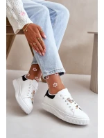 Nízké Tenisky Z Eko Kůže S Přívěsky Bílá-Černá Cillione Nízké Tenisky Z Eko Kůže S Přívěsky Bílá-Černá Cillione