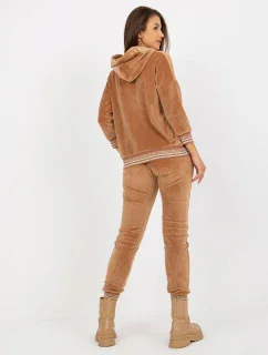 Souprava RV KMPL 8286.40 velbloudů