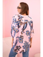Dámská bavlněná blůza s ozdobným potiskem a ohrnutými rukávy cukrově růžová