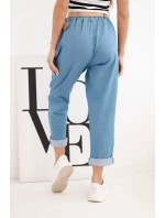 Dámské kalhoty s ohrnutou nohavicí a páskem světle džínové